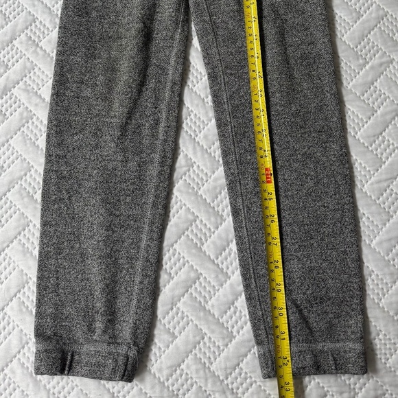 Roots Kids Big Girl Size 10 Salt Pepper Grey Joggers Sweats Track Pants Active - Picture 8 of 8